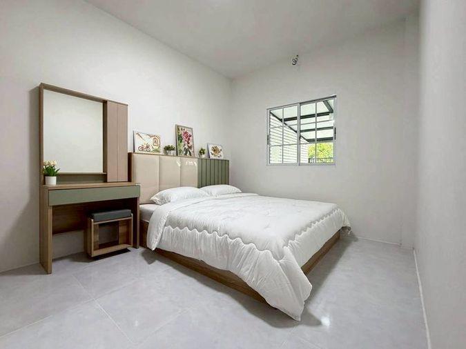 รูป ขายถูก ทาวน์เฮ้าส์รีโนเวทใหม่ ใกล้ตลาดบึงวรกิจ ศรีราชา - รูปที่ 9/15