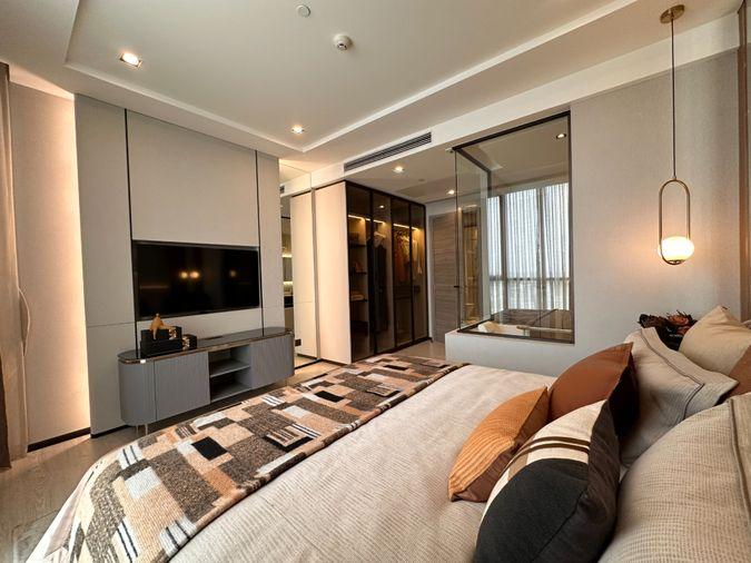 picture 🔥Hot Deal🔥 Exclusive Unit from Developer 𝐓𝐡𝐞 𝐑𝐨𝐨𝐦 Sukhumvit 38 2 bedroom in the middle of Sukhumvit - 14/15