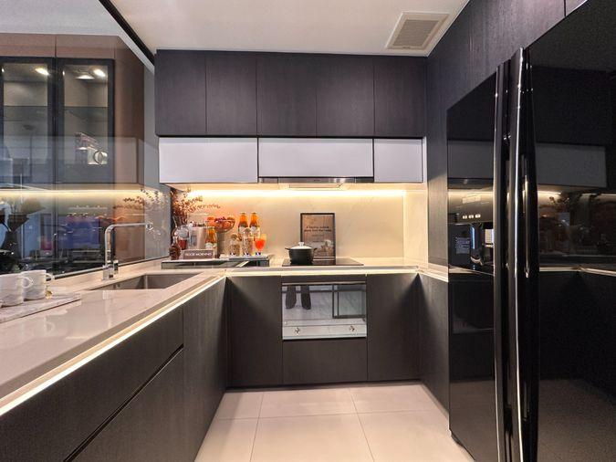 picture 🔥Hot Deal🔥 Exclusive Unit from Developer 𝐓𝐡𝐞 𝐑𝐨𝐨𝐦 Sukhumvit 38 2 bedroom in the middle of Sukhumvit - 2/15