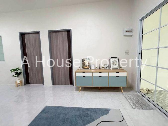 รูป ขายถูก ทาวน์เฮ้าส์รีโนเวทใหม่ ใกล้ตลาดบึงวรกิจ ศรีราชา - รูปที่ 5/15
