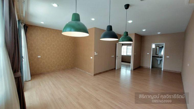 รูป ขายทาวน์โฮม 3 ชั้น โกลเด้นทาวน์ ซ.นวมินทร์ 42 แยก 27 บึงกุ่ม 5 ห้องนอน 4 ห้องน้ำ ต่อเติมครบ คุ้มค่าทุกตารางนิ้ว - รูปที่ 21/28