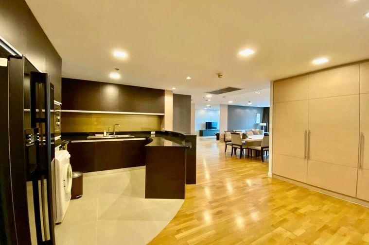 รูป  ขาย- เช่า ! Urbana Sathorn, 2 นอน, 2 น้ำ, ห้องไซส์ใหญ่, ชั้นสูง 20++, ห้องอยู่ทางทิศเหนือ, ทำเลดี !! Code C20230210732 แต่งครบ, ราคาพิเศษ!!📣📣 - รูปที่ 4/9