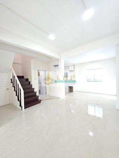 รูป 🏠 ขายบ้าน : Sritubthim (ศรีทับทิม) รหัสทรัพย์ | 📌 LNP-H998 - รูปที่ 5/9