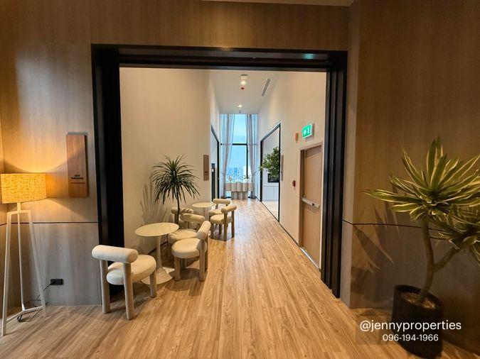 รูป ห้องมุม ใหม่แกะกล่อง วิวหลักล้าน! 1 Bed Plus แต่งครบ พร้อมเครื่องซักและอบ ✨ - รูปที่ 25/29