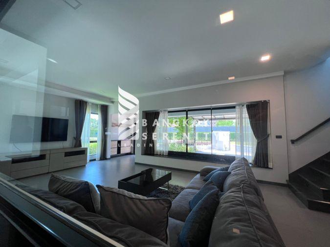picture Pet friendly townhouse for rent at Vive Bangna - 11/38