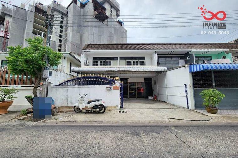 รูป ขายทาวน์เฮาส์ ถนนประชาอุทิศ ใกล้ MRT ห้วยขวาง 2 คูหา 2 ชั้น 48 ตร.ว. - รูปที่ 2/10