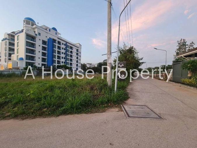 picture Beachfront land for sale in Bang Saray with stunning sea views. Rare location. - 6/8