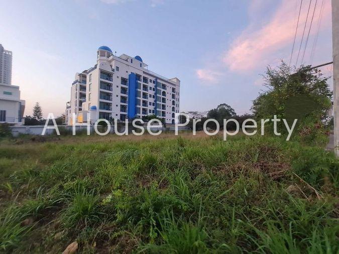 picture Beachfront land for sale in Bang Saray with stunning sea views. Rare location. - 1/8