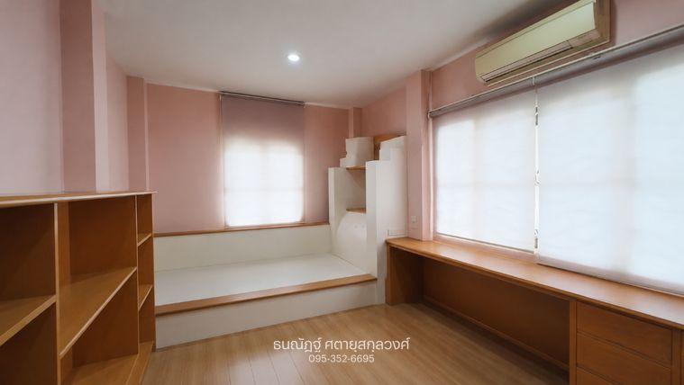 รูป บ้านเดี่ยว บ้านสวนพุทธมณฑล สาย1 หลังมุม เฟอร์จัดเต็ม พร้อมอยู่ - รูปที่ 23/34
