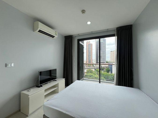 picture Urgent Sale 🔥 Rhythm Sukhumvit 42 🔥 Beautiful view, great ventilation, cool and comfortable breeze. Close to BTS Ekkamai. - 2/5