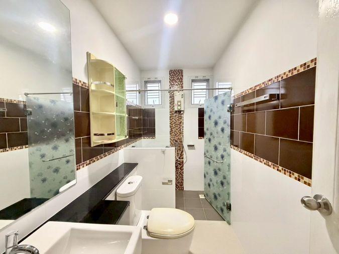 รูป 12.9 ล้าน บ้านหลังใหญ่ ทำเลหายาก | บ้านแปลงมุม ตรงข้ามสวน | Lake Valley บ่อวิน 5 ห้องนอน 4 ห้องน้ำ - รูปที่ 24/53