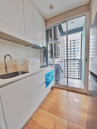 รูป 💎 สัมผัสชีวิตเหนือระดับ! คอนโด The Saint Residences พร้อมเฟอร์นิเจอร์ครบ (DSL2161) - รูปที่ 6/7