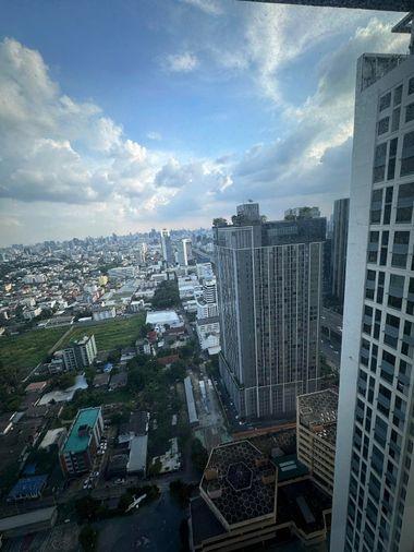 รูป 💎 สัมผัสชีวิตเหนือระดับ! คอนโด The Saint Residences พร้อมเฟอร์นิเจอร์ครบ (DSL1761) - รูปที่ 7/8