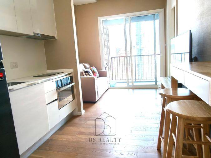 picture 🏙️ Rent The Saint Residences: Premium condo with excellent connectivity (DSL2334) - 2/9