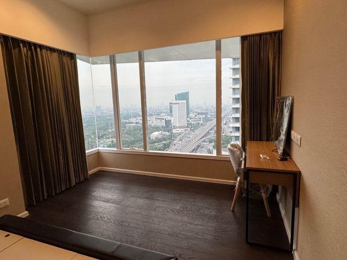 รูป 🏙️ สัมผัสชีวิตเหนือระดับ! คอนโด The Saint Residences พร้อมเฟอร์นิเจอร์ครบ (DSL2003) - รูปที่ 8/16