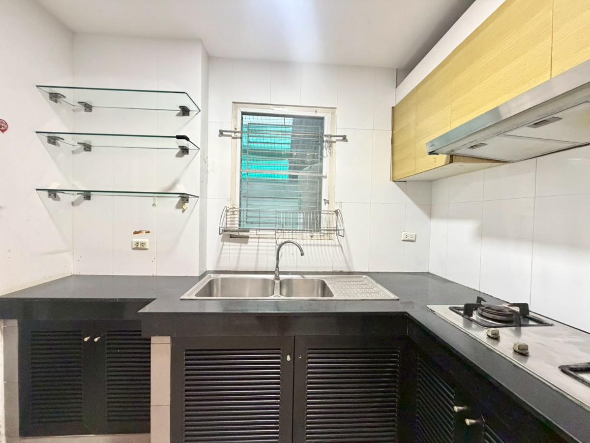 picture 12.9 million baht. Large house, rare location | Corner plot, opposite the park | Lake Valley, Bowin. 5 bed 4 bath - 39/53