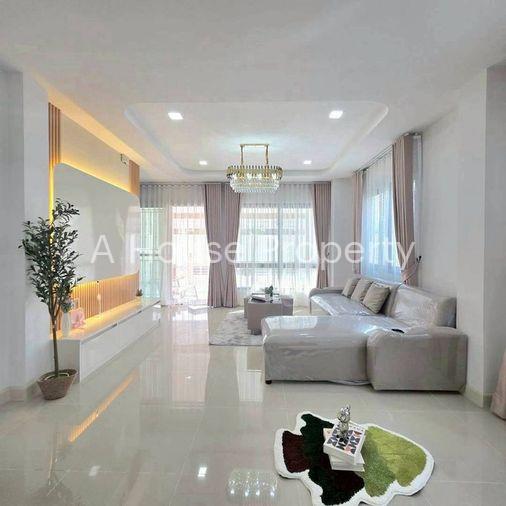 รูป ขายบ้านแฝดสวย ทำเลดี ใน เดอะ เพอร์เฟค ฮิลล์ พร้อมเข้าอยู่ - รูปที่ 2/16