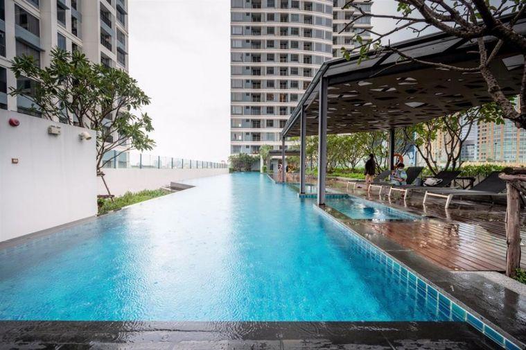 รูป 🏙️ สัมผัสชีวิตเหนือระดับ! คอนโด The Saint Residences พร้อมเฟอร์นิเจอร์ครบ (DSL476) - รูปที่ 17/20