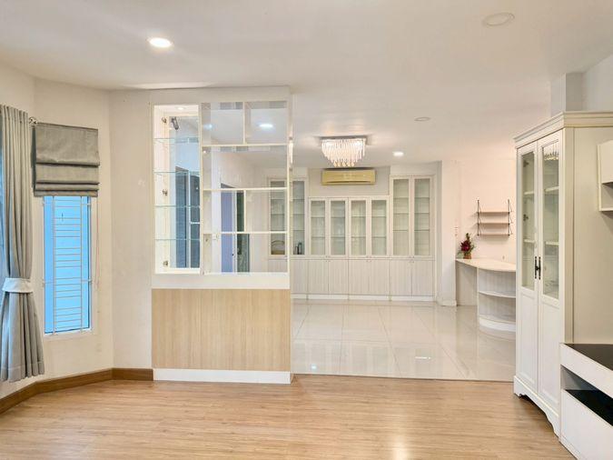 รูป 12.9 ล้าน บ้านหลังใหญ่ ทำเลหายาก | บ้านแปลงมุม ตรงข้ามสวน | Lake Valley บ่อวิน 5 ห้องนอน 4 ห้องน้ำ - รูปที่ 52/53