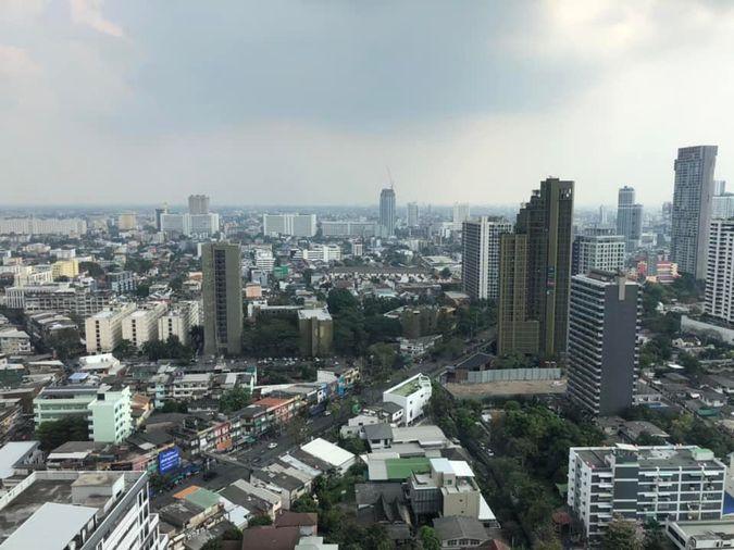 รูป ✨ สัมผัสชีวิตเหนือระดับ! คอนโด The Saint Residences พร้อมเฟอร์นิเจอร์ครบ (DSL544) - รูปที่ 7/18