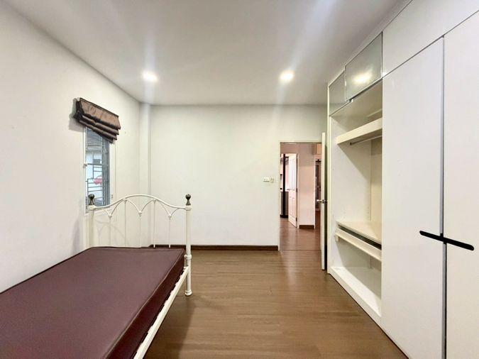 รูป 12.9 ล้าน บ้านหลังใหญ่ ทำเลหายาก | บ้านแปลงมุม ตรงข้ามสวน | Lake Valley บ่อวิน 5 ห้องนอน 4 ห้องน้ำ - รูปที่ 20/53