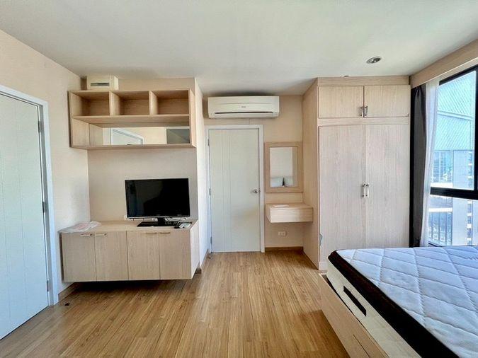 รูป 💥💥ขายพร้อมผู้เช่า!!  Condo The Tree Interchange พื้นที่ 23 ตร.ม. ชั้น 15 ตึก A ห้องสวย เพียง 2.1 ล้านบาท สนใจ LINE ID: @atfirm💥💥 - รูปที่ 2/10