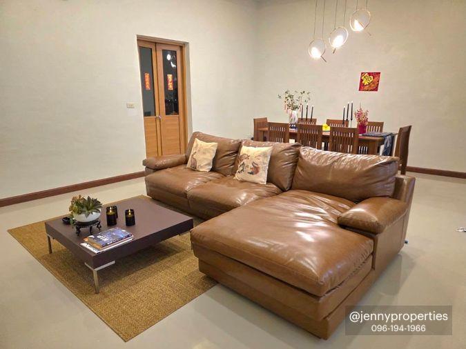 รูป สัมผัสเสน่ห์เหนือกาลเวลา Heritage Home 100 ปี ใจกลางสุรวงศ์! 🏛️ - รูปที่ 1/22