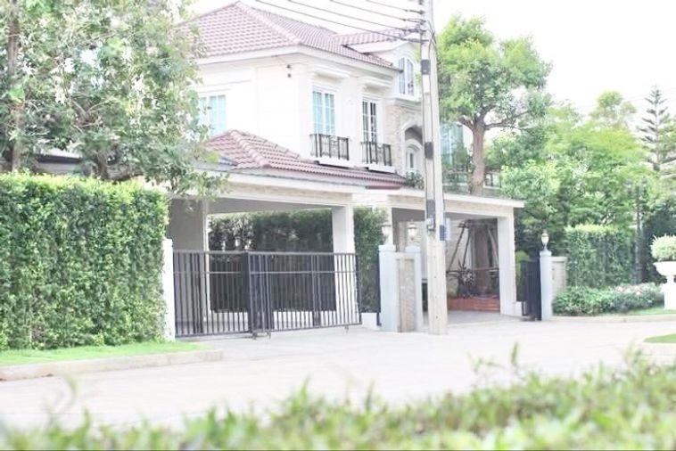 รูป ให้เช่าบ้าน แกรนดิโอ ลาดพร้าว-เกษตรนวมินทร์ (Grandio Ladprao-Kaset Nawamin) อยู่ซอยนวมินทร์ 42 ใกล้บิ๊กซีสุขาภิบาล1 - รูปที่ 1/9