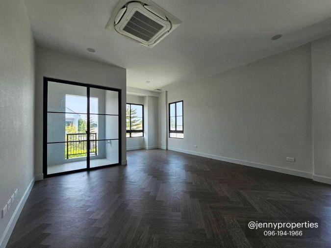 รูป บ้านเดี่ยวหรู 4 นอน | รองรับ Expat | เลี้ยงสัตว์ได้ - รูปที่ 27/33
