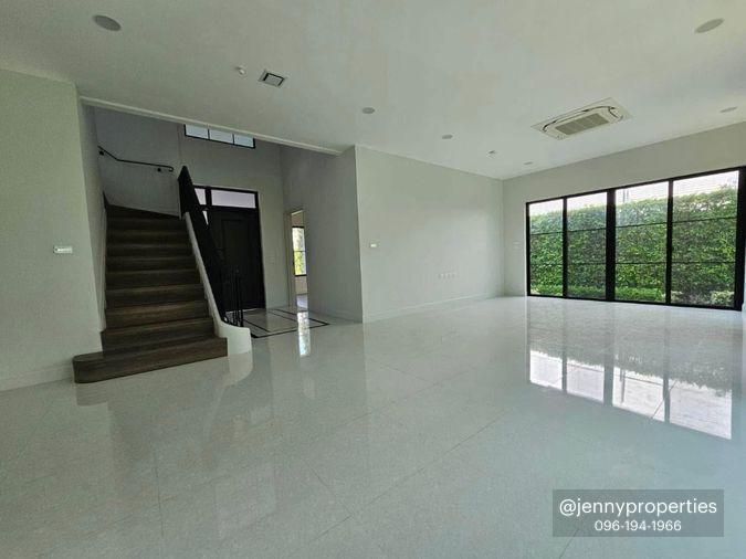 รูป บ้านเดี่ยวหรู 4 นอน | รองรับ Expat | เลี้ยงสัตว์ได้ - รูปที่ 11/33