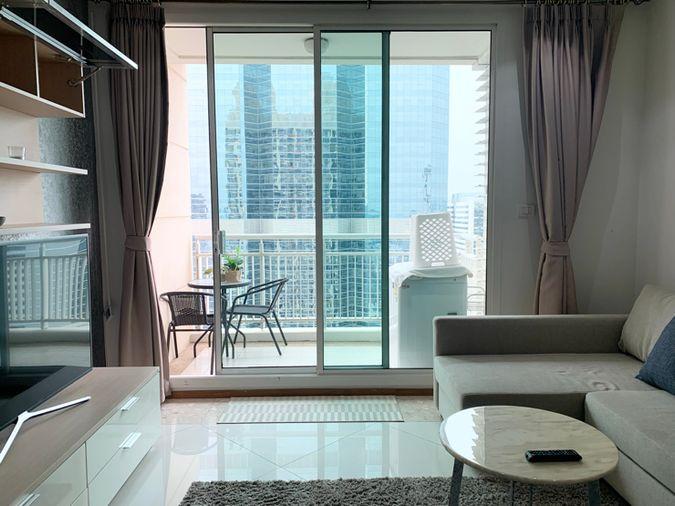 picture For Rent l The Empire Place l 1 bed 65 Sqm BTS Chongnonsi  - 6/10