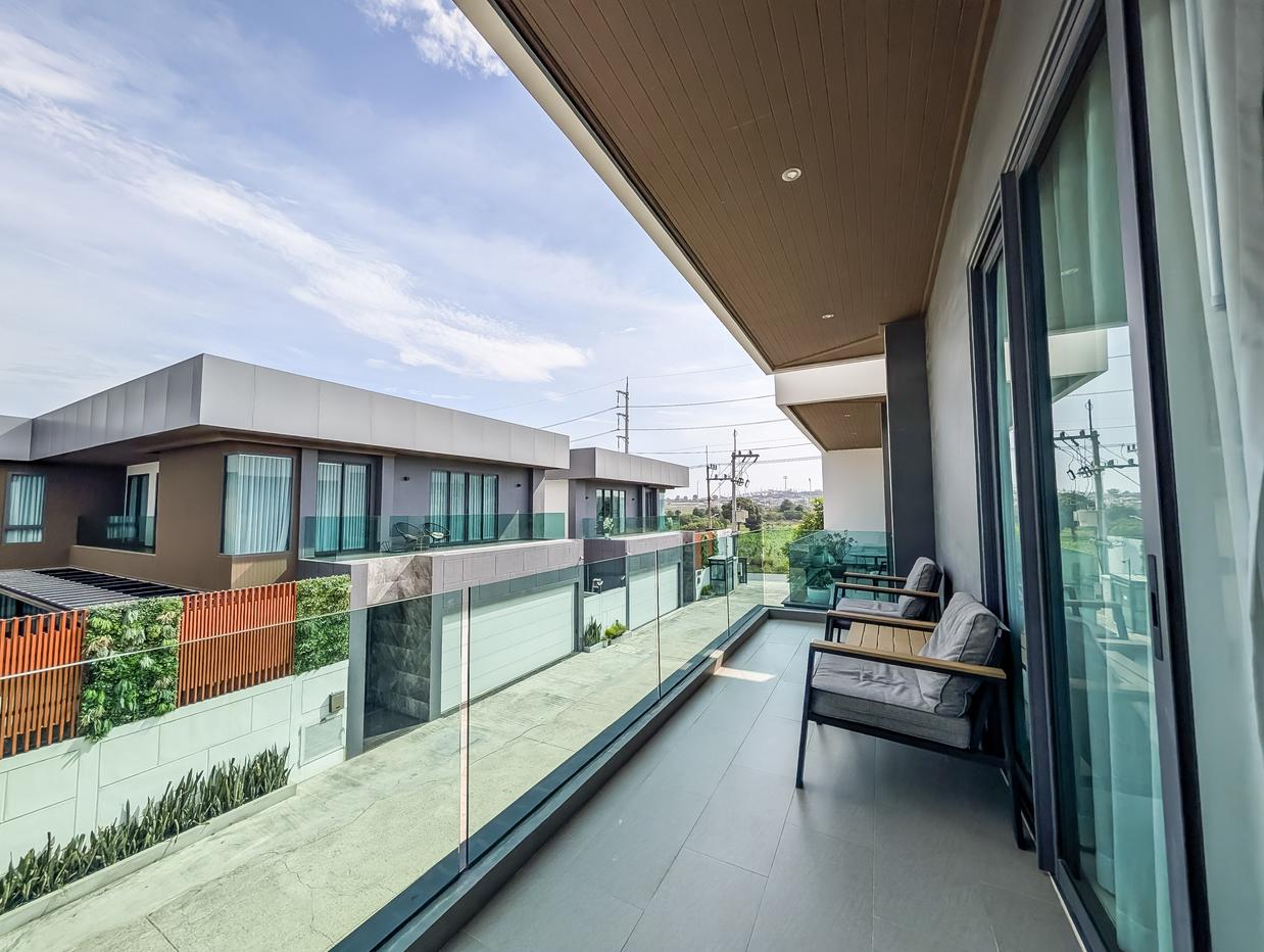 picture Luxury Pool Villa for Rent Tungklom Talman East Pattaya - 23/25