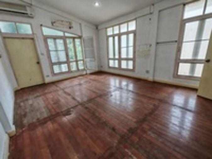 รูป เช่าบ้าน ซอยสุขุมวิท 12 พื้นที่ใช้สอยเยอะ  - รูปที่ 24/28