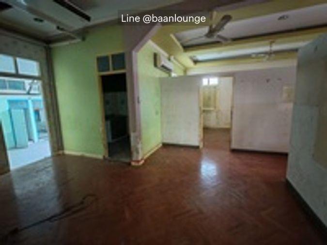 รูป เช่าบ้าน ซอยสุขุมวิท 12 พื้นที่ใช้สอยเยอะ - รูปที่ 15/28