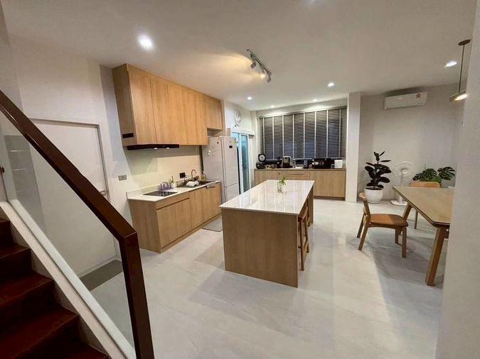 รูป บ้านหรูระดับ Luxury พัทยา ทำเลทอง พรประภานิมิตร ร่วมสุข 11 - รูปที่ 7/19