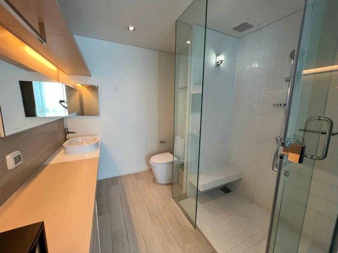 รูป 🏨 ห้องพักให้เช่ารายเดือนโดย Veranda: วิวทะเลจากทุกห้อง พร้อมบริการระดับโรงแรม เริ่มต้นเพียง 23,400 บาท/เดือน 🌅 - รูปที่ 8/23