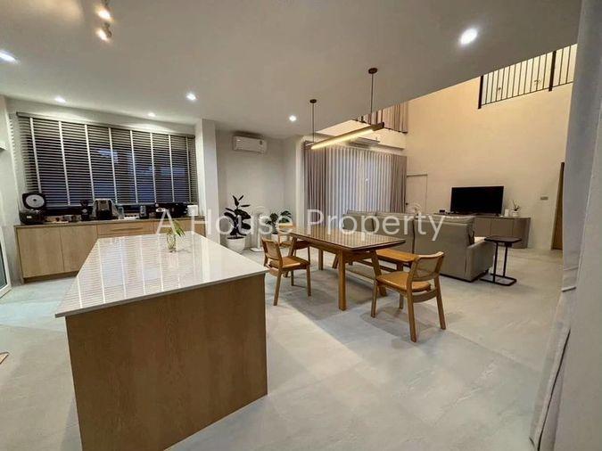 รูป บ้านหรูระดับ Luxury พัทยา ทำเลทอง พรประภานิมิตร ร่วมสุข 11 - รูปที่ 3/19