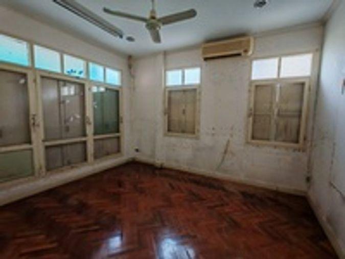 รูป เช่าบ้าน ซอยสุขุมวิท 12 พื้นที่ใช้สอยเยอะ  - รูปที่ 17/28