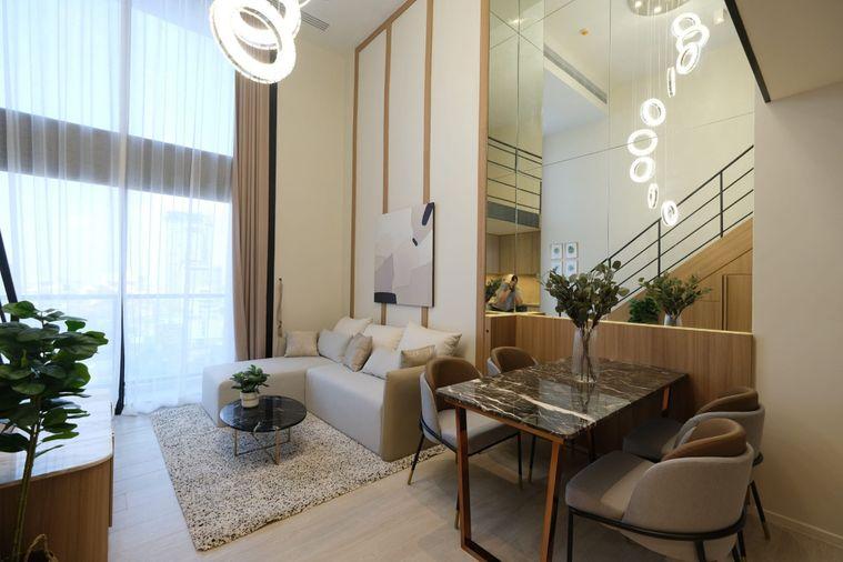 รูป ห้องว่าง* ✅ ✅ ให้เช่า - The Lofts Silom , Super Luxury Duplex 1 ห้องนอน พร้อมเข้าอยู่ ติดต่อไลน์ @bktasset โทร 095-325-8928 - รูปที่ 1/7