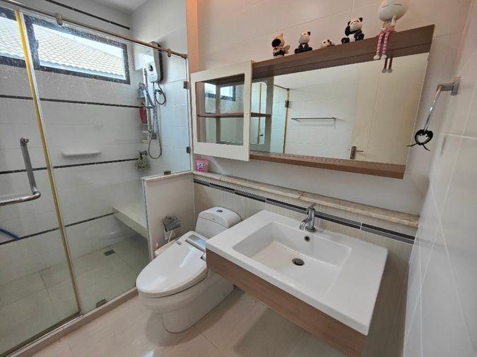 รูป 🏡#MT2405_226🏡💥ด่วน💥ว่าง 1มิ.ย 69  รีบคลิก ก่อนหลุดมือ‼️ 𝗙𝗼𝗿 𝗥𝗲𝗻𝘁 6️⃣0️⃣k.🔥🔥โครงการ   มัณฑนาเลควัชรพล  - รูปที่ 16/18