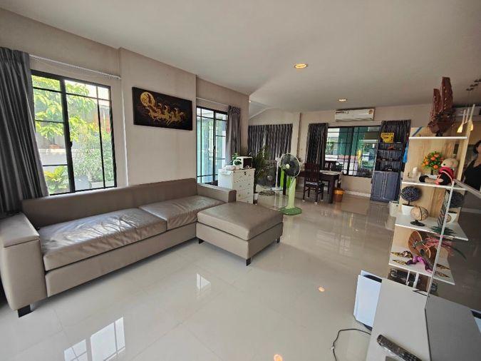 รูป 🏡#MT2405_226🏡💥ด่วน💥ว่าง 1มิ.ย 69  รีบคลิก ก่อนหลุดมือ‼️ 𝗙𝗼𝗿 𝗥𝗲𝗻𝘁 6️⃣0️⃣k.🔥🔥โครงการ   มัณฑนาเลควัชรพล  - รูปที่ 4/18