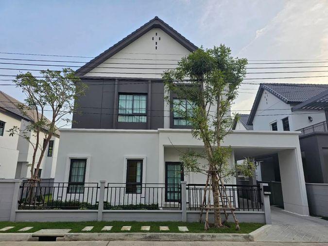 รูป บ้านเดี่ยวให้เช่า 🔥 Centro Bangna 🔥 4 ห้องนอน 4 ห้องน้ำ เฟอร์นิเจอร์ และ เครื่องใช้ไฟฟ้าครบ  - รูปที่ 2/16