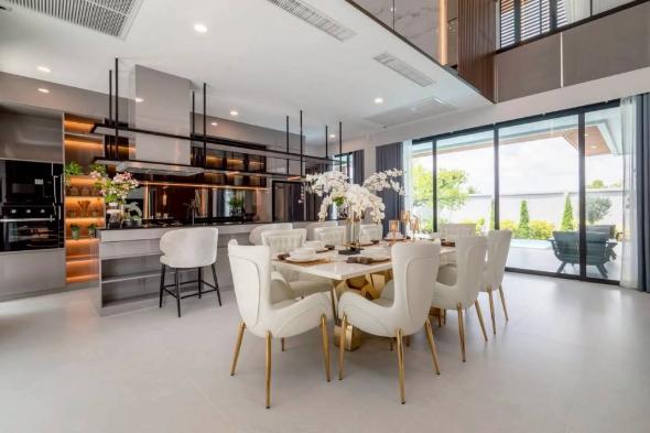 รูป 🔥ขายบ้านเดี่ยวหรู ดีไซน์โมเดิร์น✅ เรสต้า วิลล่า มาบประชัน RESTA VILLA MABPRACHAN ใกล้อ่างเก็บน้ำมาบประชัน - รูปที่ 3/18