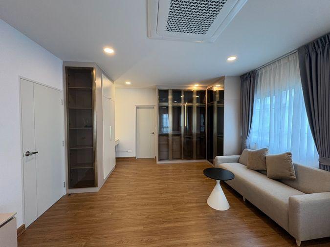 picture 🏙️ House for Rent - Centro Bangna | 4 Bedrooms 303 Sq.m. - 14/16
