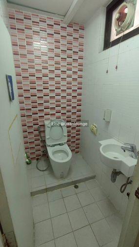 picture Silom plaza main road space for rent in Silom Narathiwat near bts Chong Nonsi 2 bathrooms - 8/9