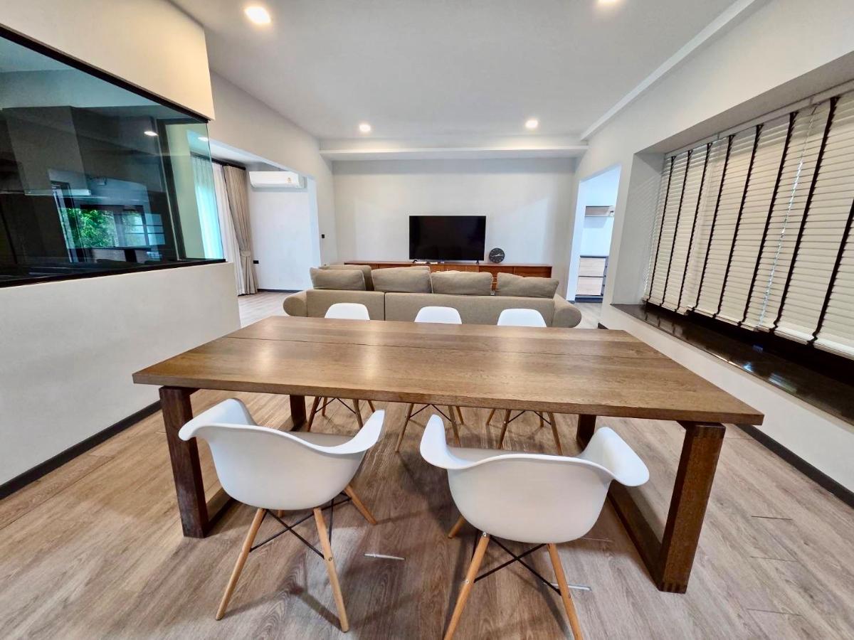 รูป ให้เช่า Luxury Townhome VIVE บางนา กม.7 | ติดโรงเรียนนานาชาติ Concordian | เฟอร์นิเจอร์ครบ พร้อมเข้าอยู่ - รูปที่ 3/12