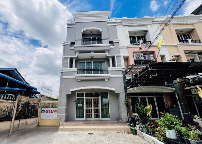 รูป ขายโฮมออฟฟิศ 3 ชั้น #ห้องริม #หมู่บ้านปริญลักษณ์ วงแหวน-สาทร สุดยอดทำเลบน ถ.กาญจนาภิเษก ใกล้ #เดอะมอลล์บางแค #MRT หลักสอง หลังใหญ่ ถนนกว้าง - รูปที่ 1/41