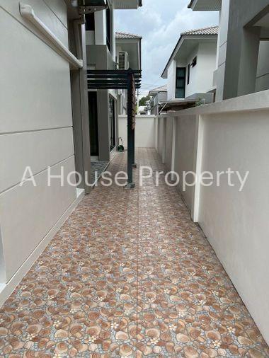 picture Single house for rent in The Complete Village, Sriracha, Chonburi. move in Ready - 9/10