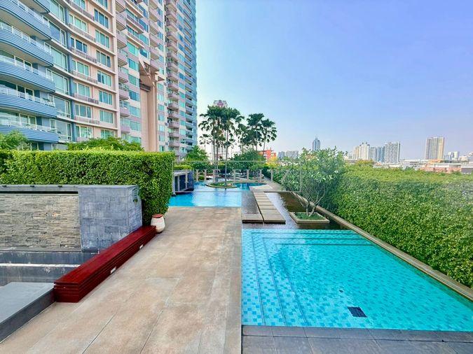 รูป ✨CHEAPEST PET-FRIENDLY RIVERSIDE! Luxury Living for You & Your Furry Friend @ Watermark Chaophraya✨ - รูปที่ 2/11