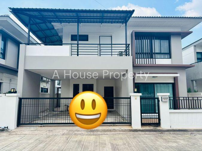 picture Single house for rent in The Complete Village, Sriracha, Chonburi. move in Ready - 1/10